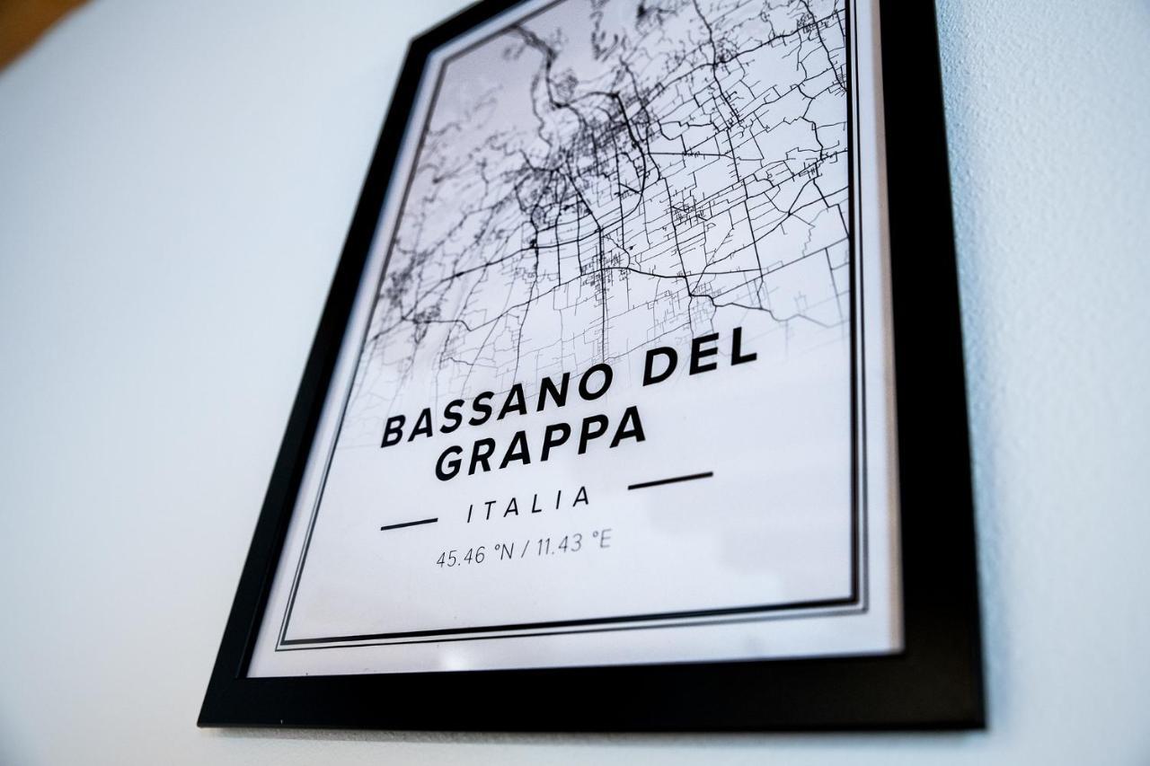 Apartamento Vicolo J. Da Ponte - Bassano Centro Storico Bassano del Grappa Exterior foto